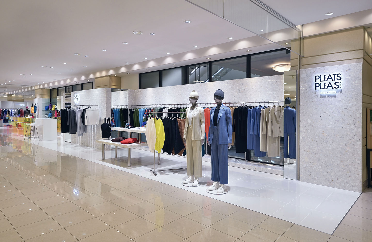 PLEATS PLEASE ISSEY MIYAKE 大丸札幌店