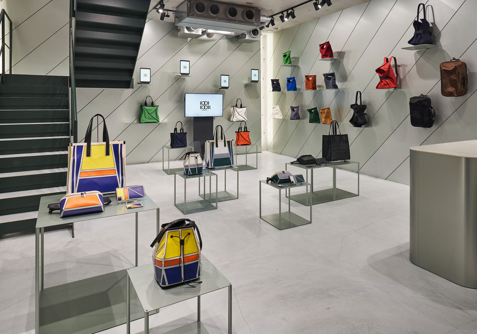 GOOD GOODS ISSEY MIYAKE / DAIKANYAMA