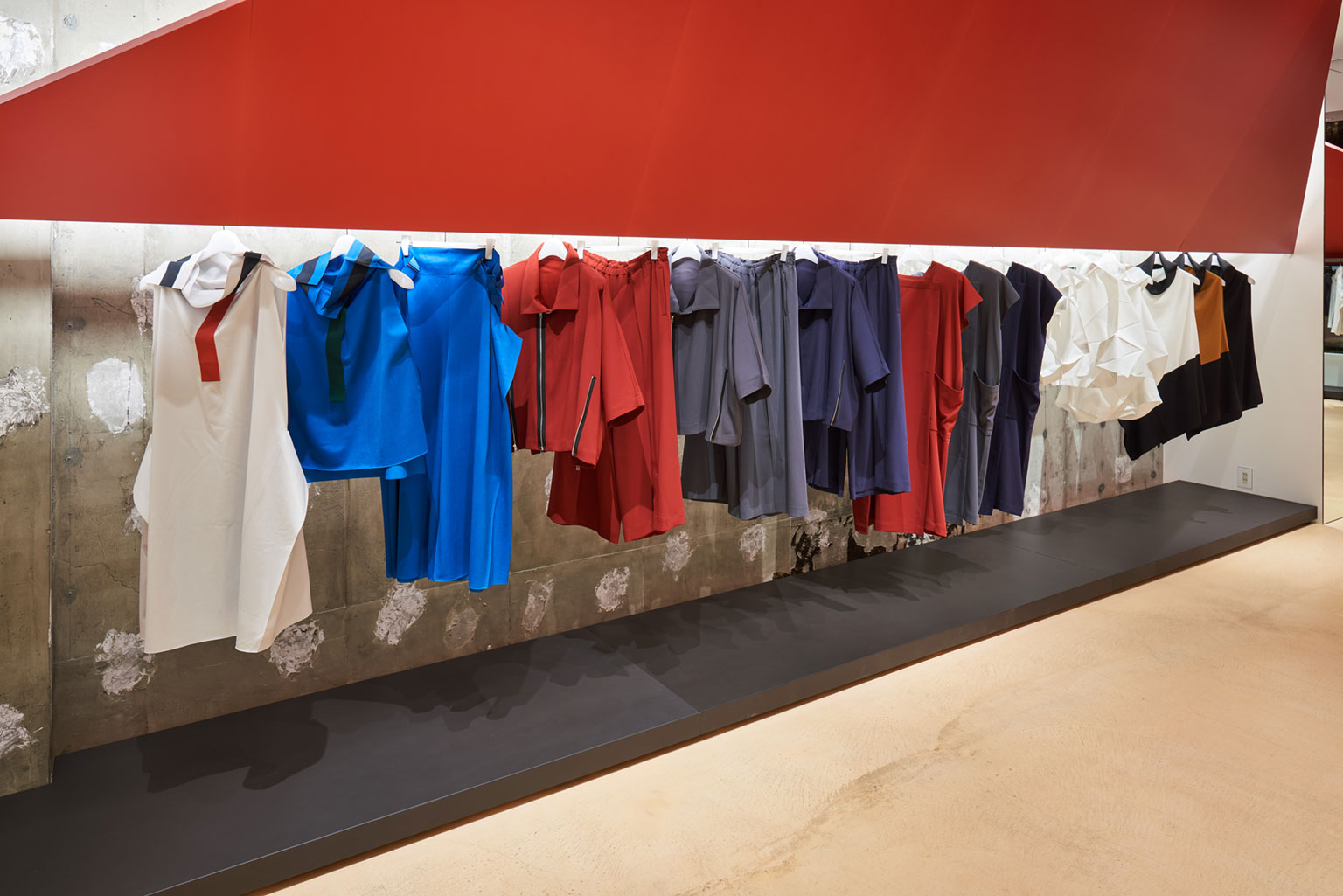 ISSEY MIYAKE MARUNOUCHI