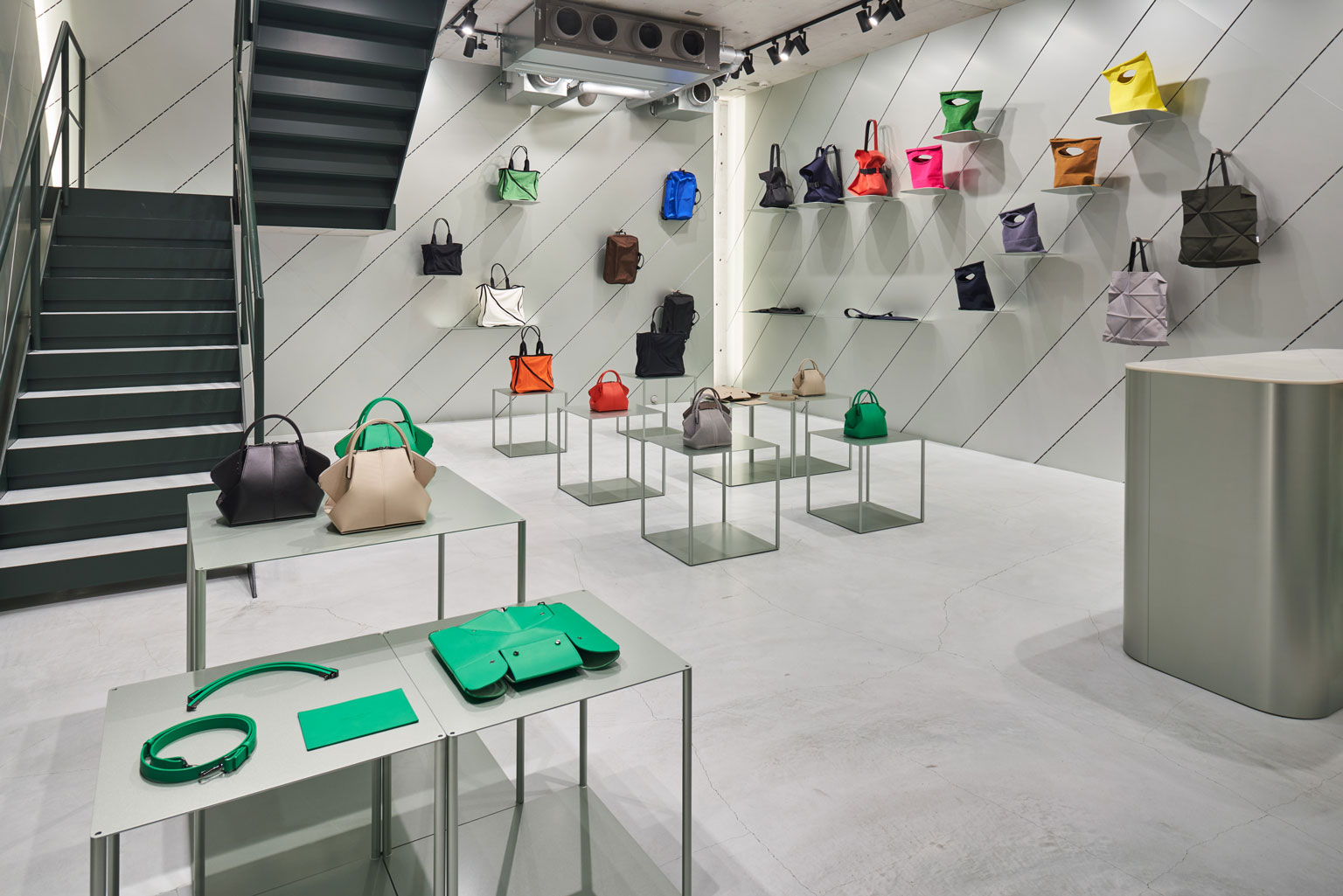 GOOD GOODS ISSEY MIYAKE / DAIKANYAMA