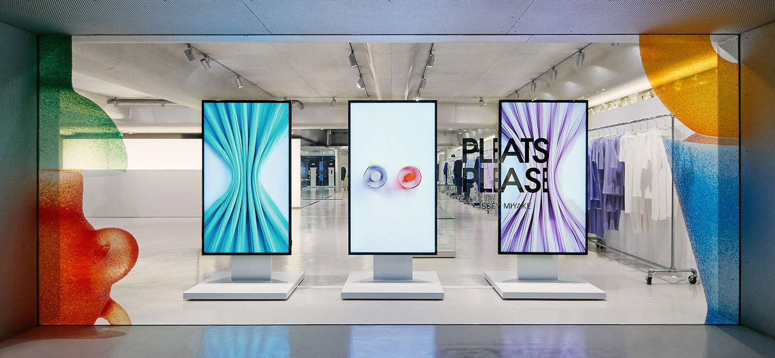 PLEATS PLEASE ISSEY MIYAKE / AOYAMA