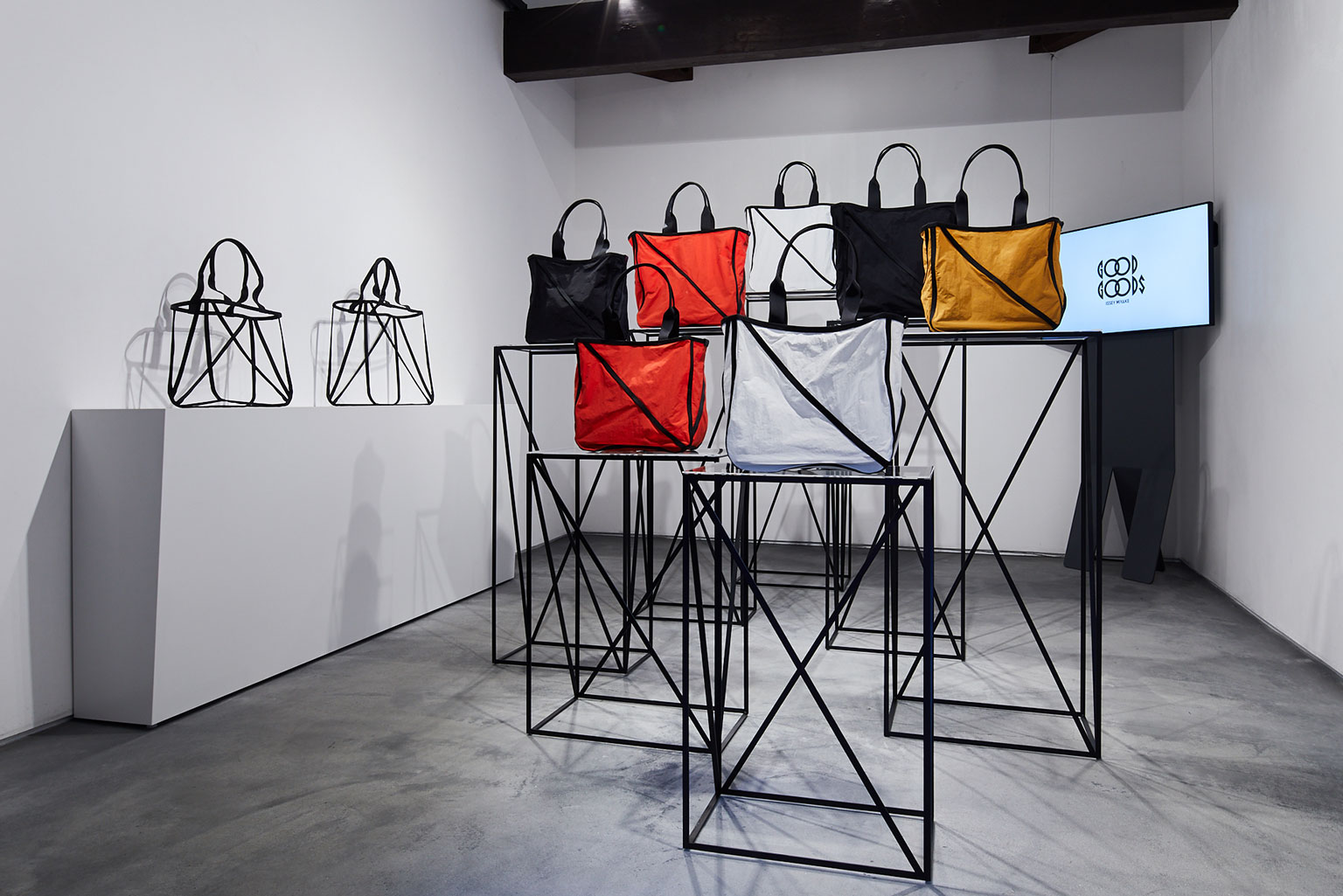 GOOD GOODS ISSEY MIYAKE WAKU