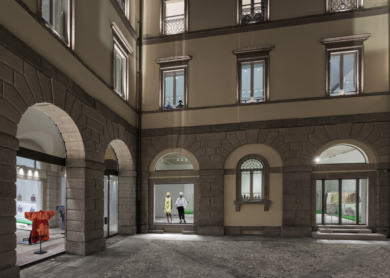 ISSEY MIYAKE MILANO