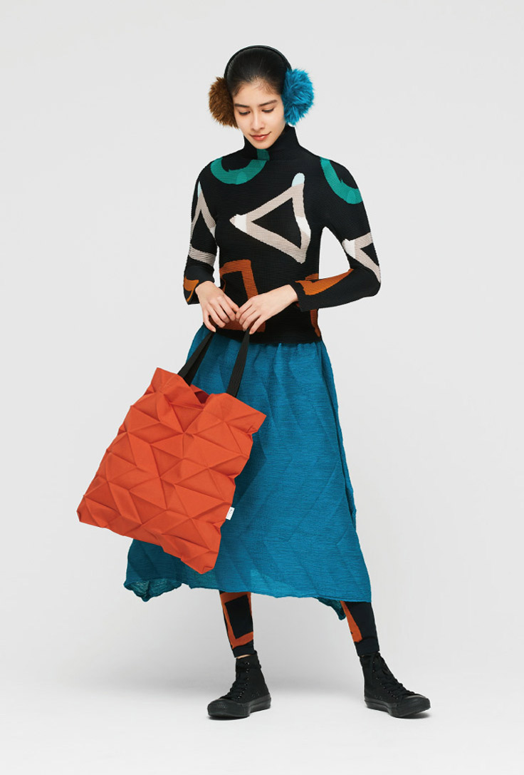 WING PLEATS BAG