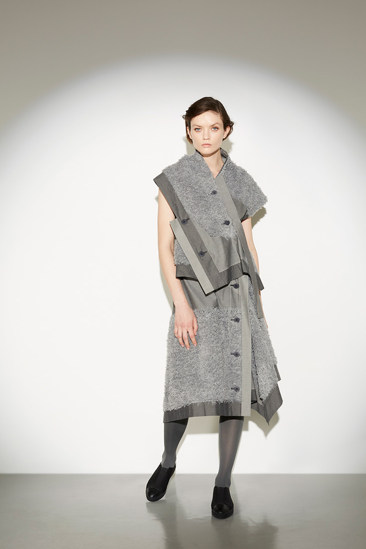 SLIT CURVE JACQUARD
