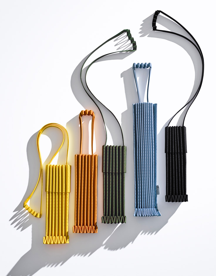 PUNCHING TRUNK PLEATS BAG