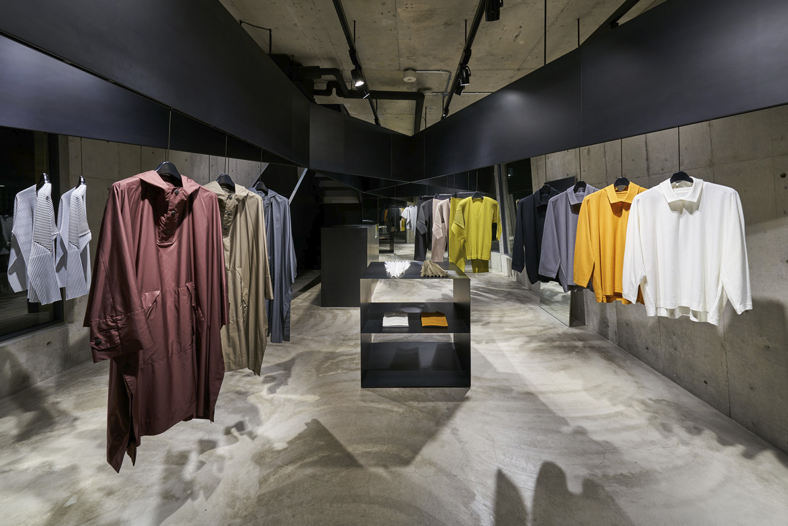 HOMME PLISSÉ ISSEY MIYAKE / DAIKANYAMA