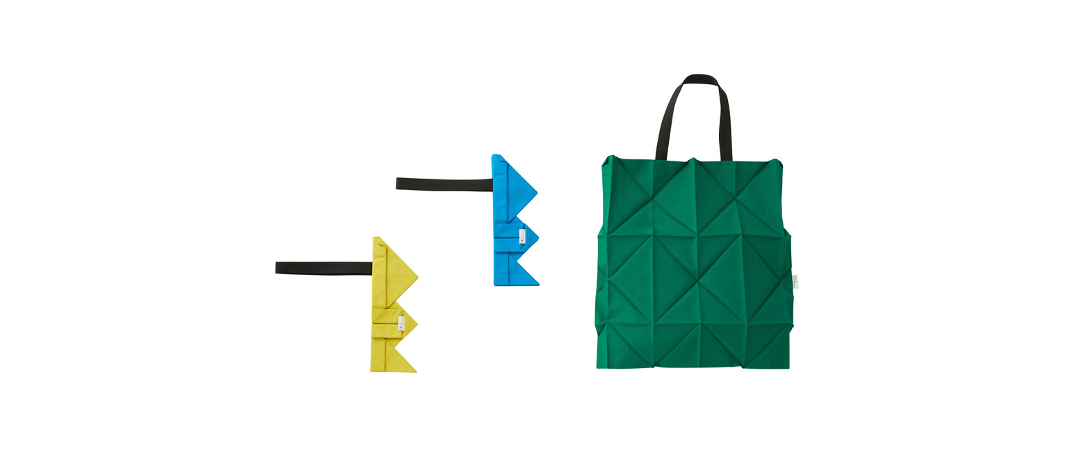 PYRAMID PLEATS BAG