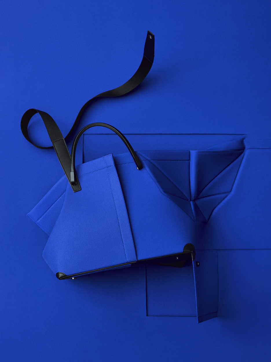GOOD GOODS ISSEY MIYAKE PHANTOM CANVAS