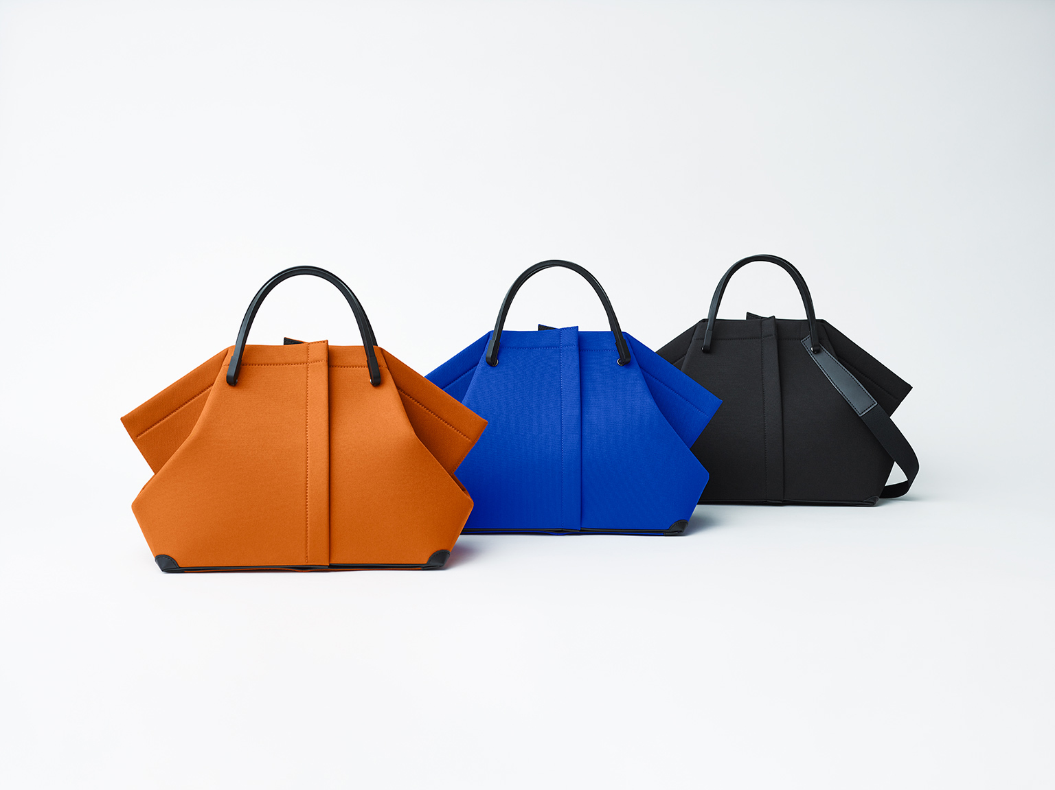 GOOD GOODS ISSEY MIYAKE PHANTOM CANVAS