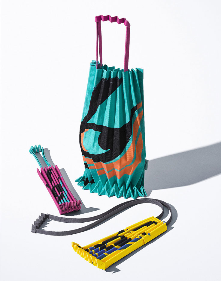 MATSURI TRUNK PLEATS BAG