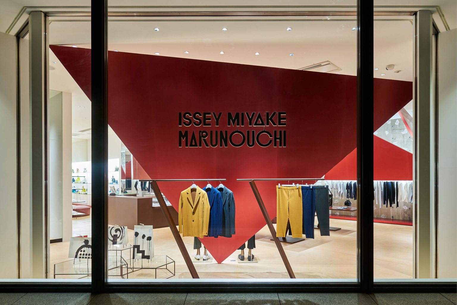 ISSEY MIYAKE MARUNOUCHI