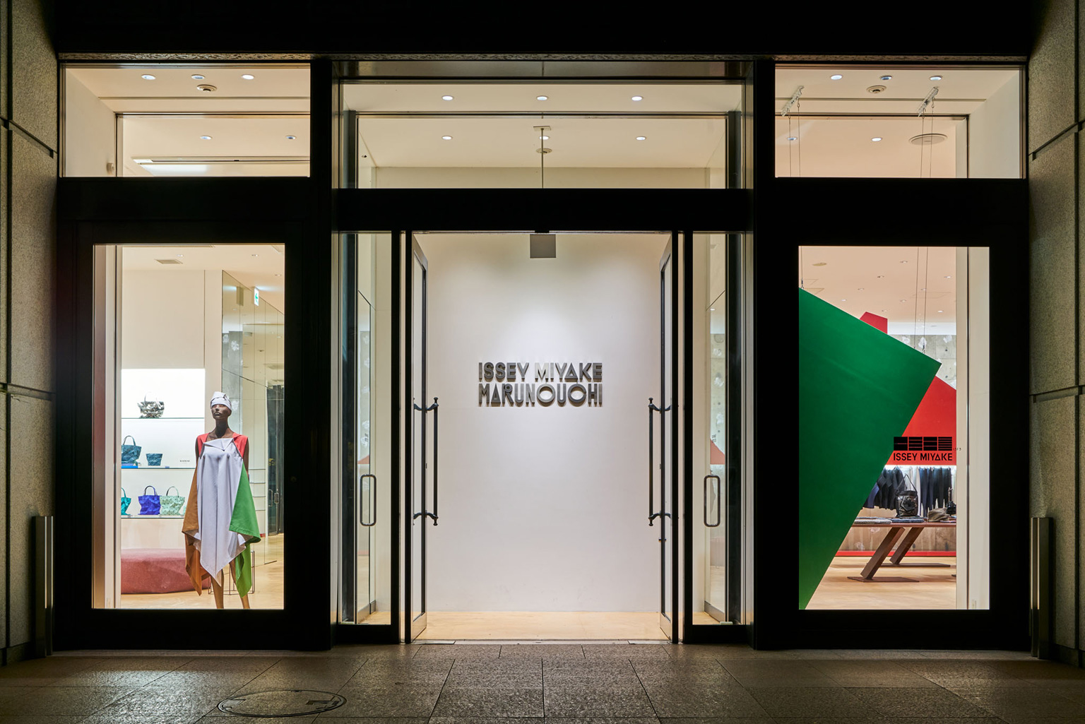 ISSEY MIYAKE MARUNOUCHI