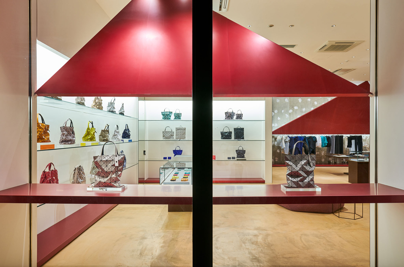 BAO BAO ISSEY MIYAKE