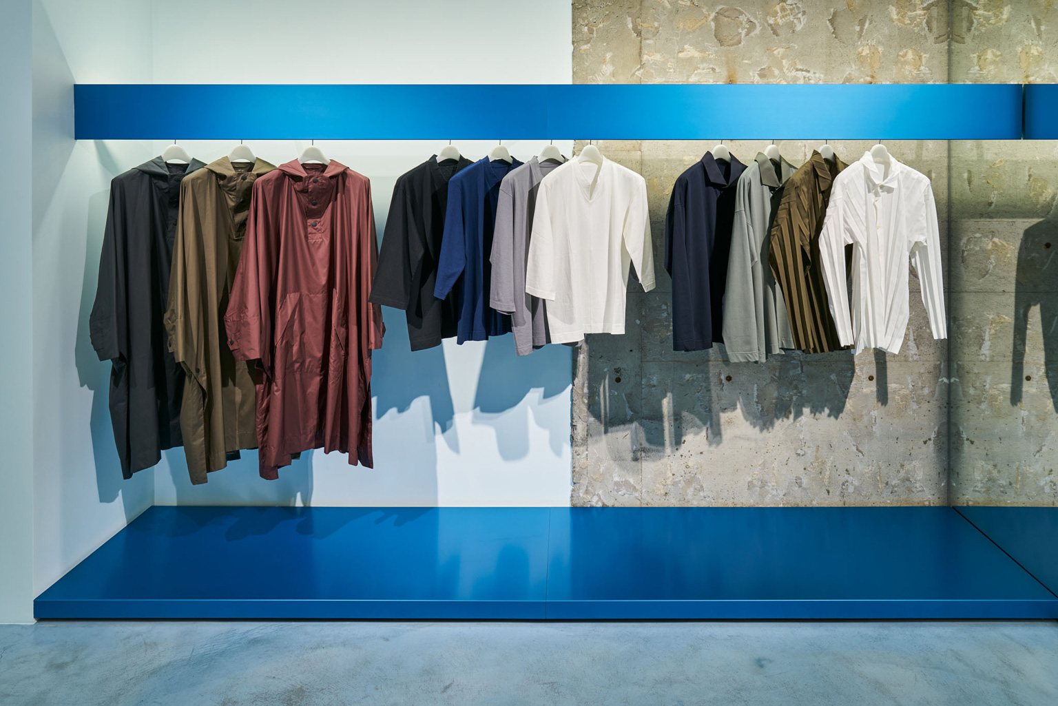 HOMME PLISSÉ ISSEY MIYAKE