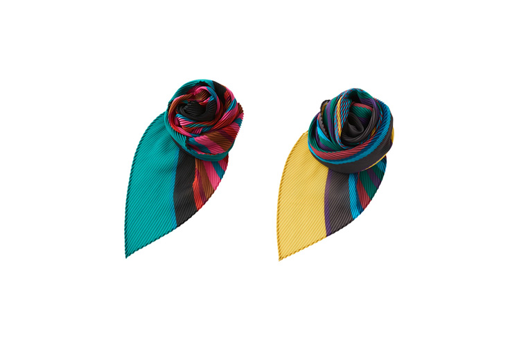 RANDOM STRIPE PLEATS STOLE