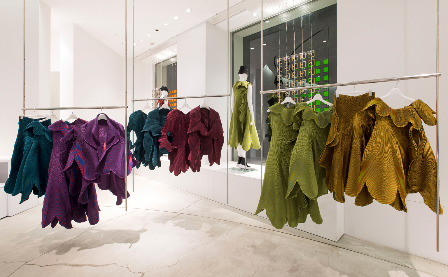 ISSEY MIYAKE / KOBE