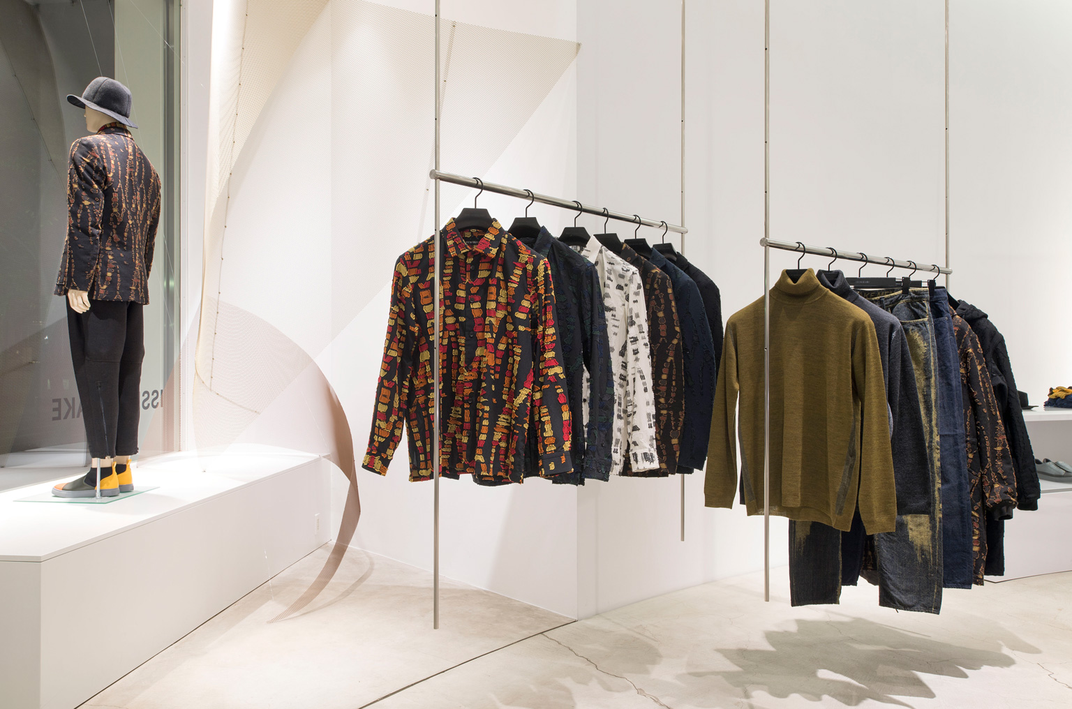 ISSEY MIYAKE / KOBE