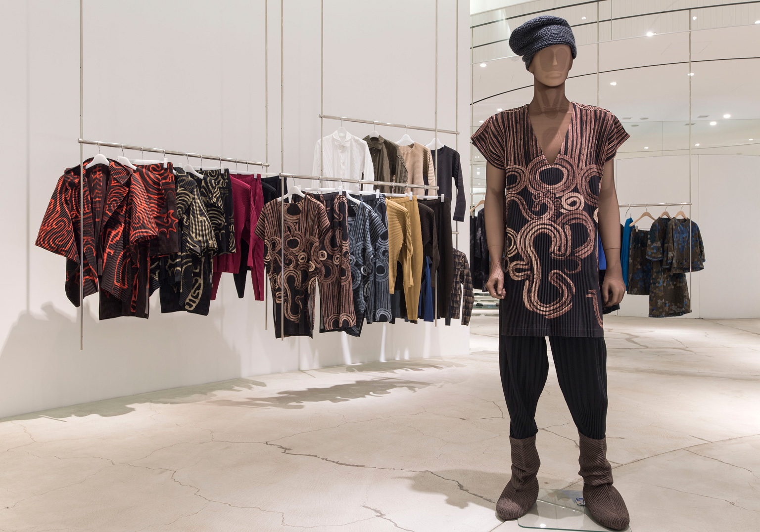 ISSEY MIYAKE / KOBE