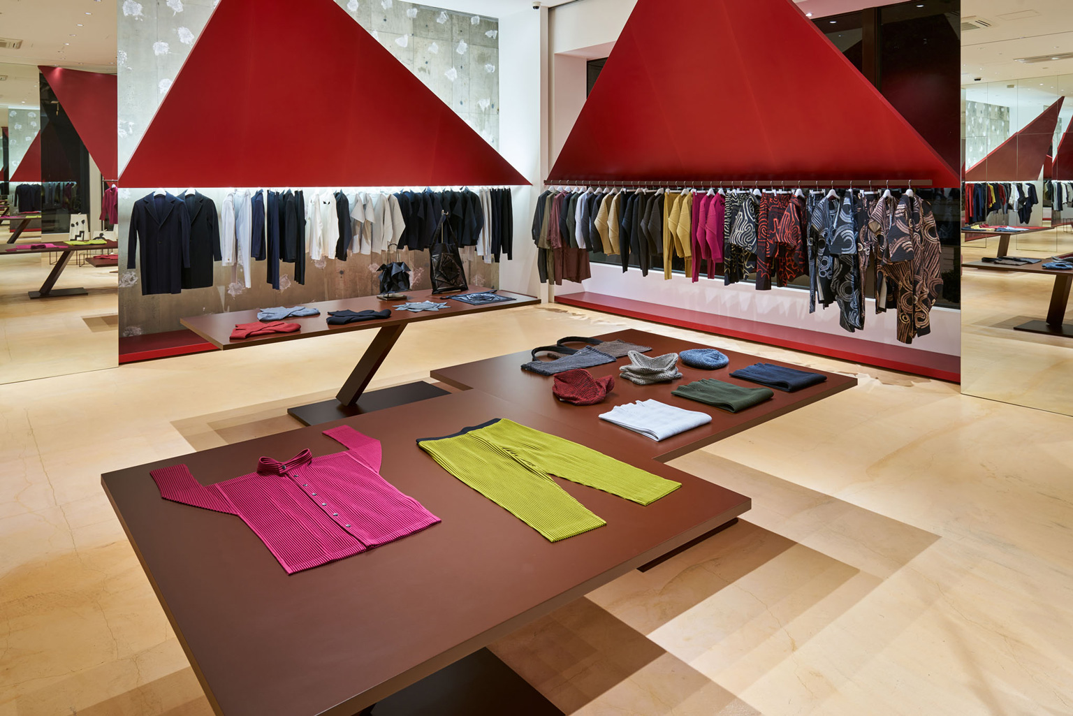 ISSEY MIYAKE MARUNOUCHI