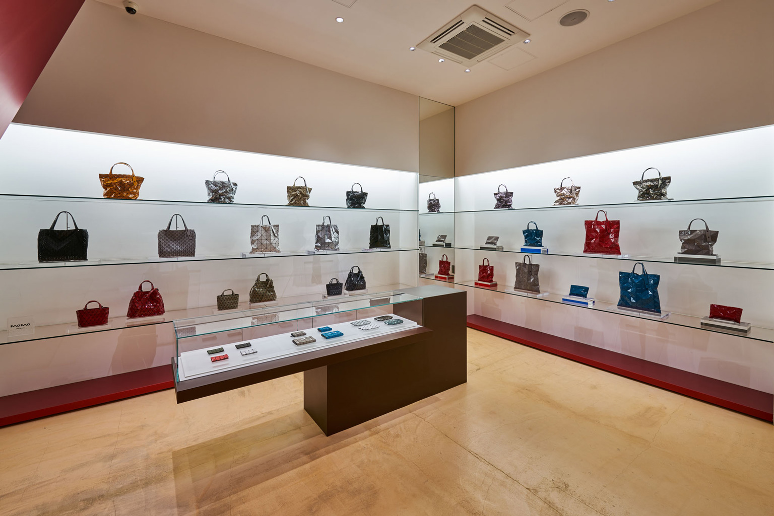 ISSEY MIYAKE MARUNOUCHI