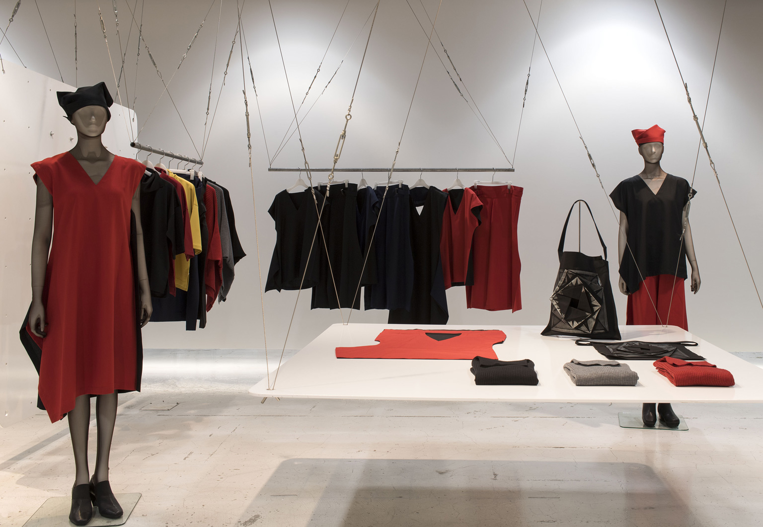 ELTTOB TEP ISSEY MIYAKE / SEMBA