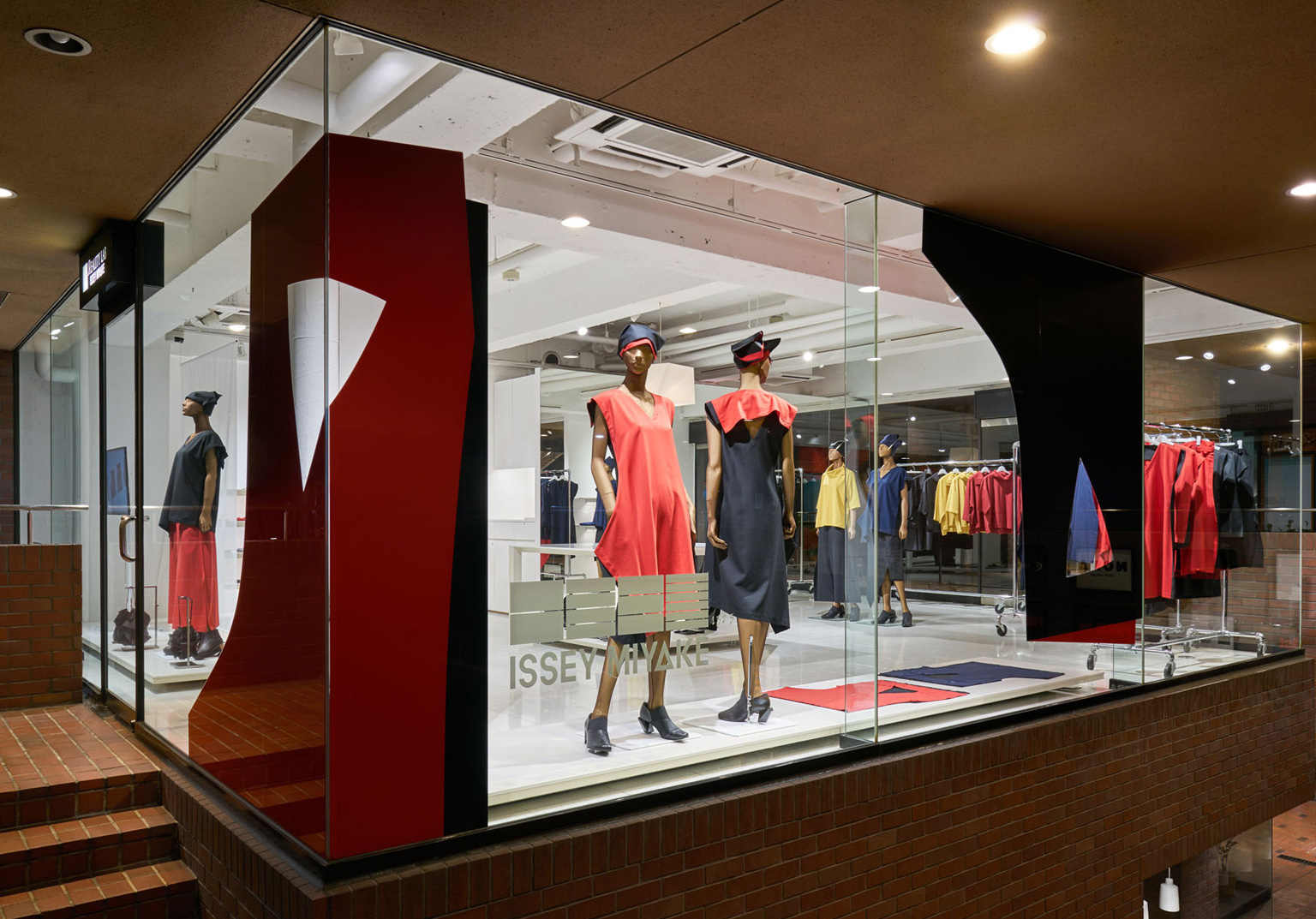 FLAT WOOL REALITY LAB. ISSEY MIYAKE