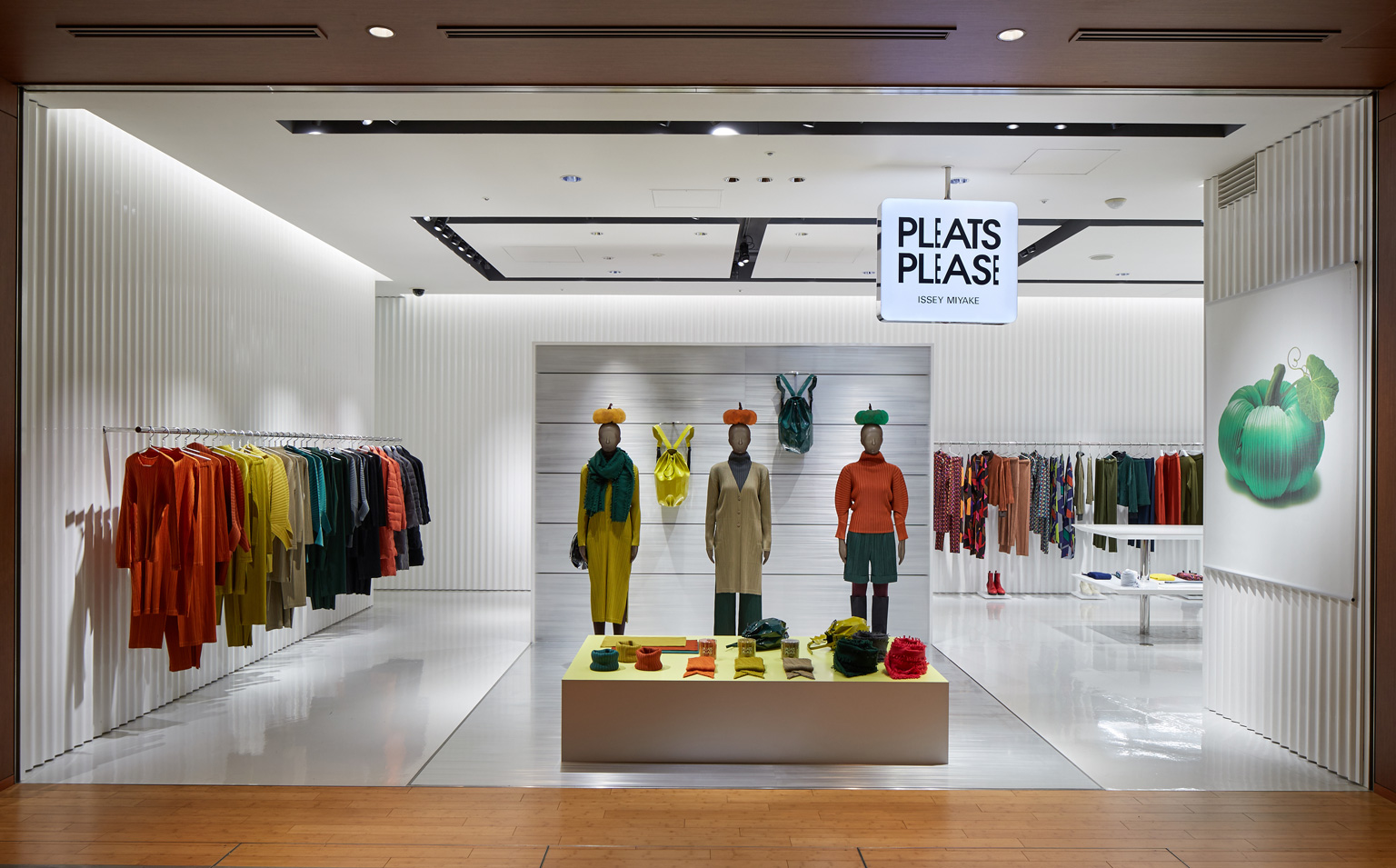 PLEATS PLEASE ISSEY MIYAKE / ROPPONGI