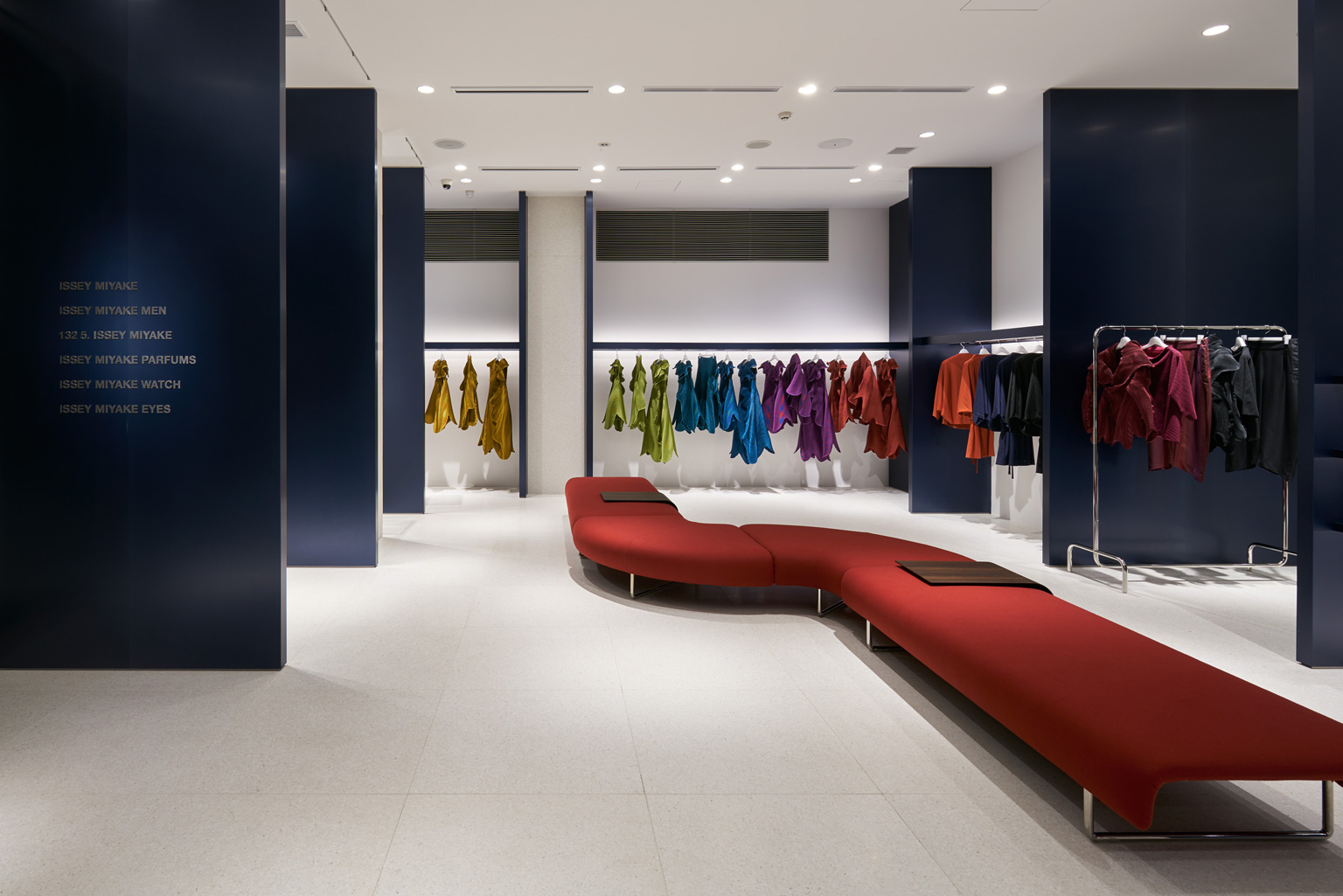 ISSEY MIYAKE GINZA / URA