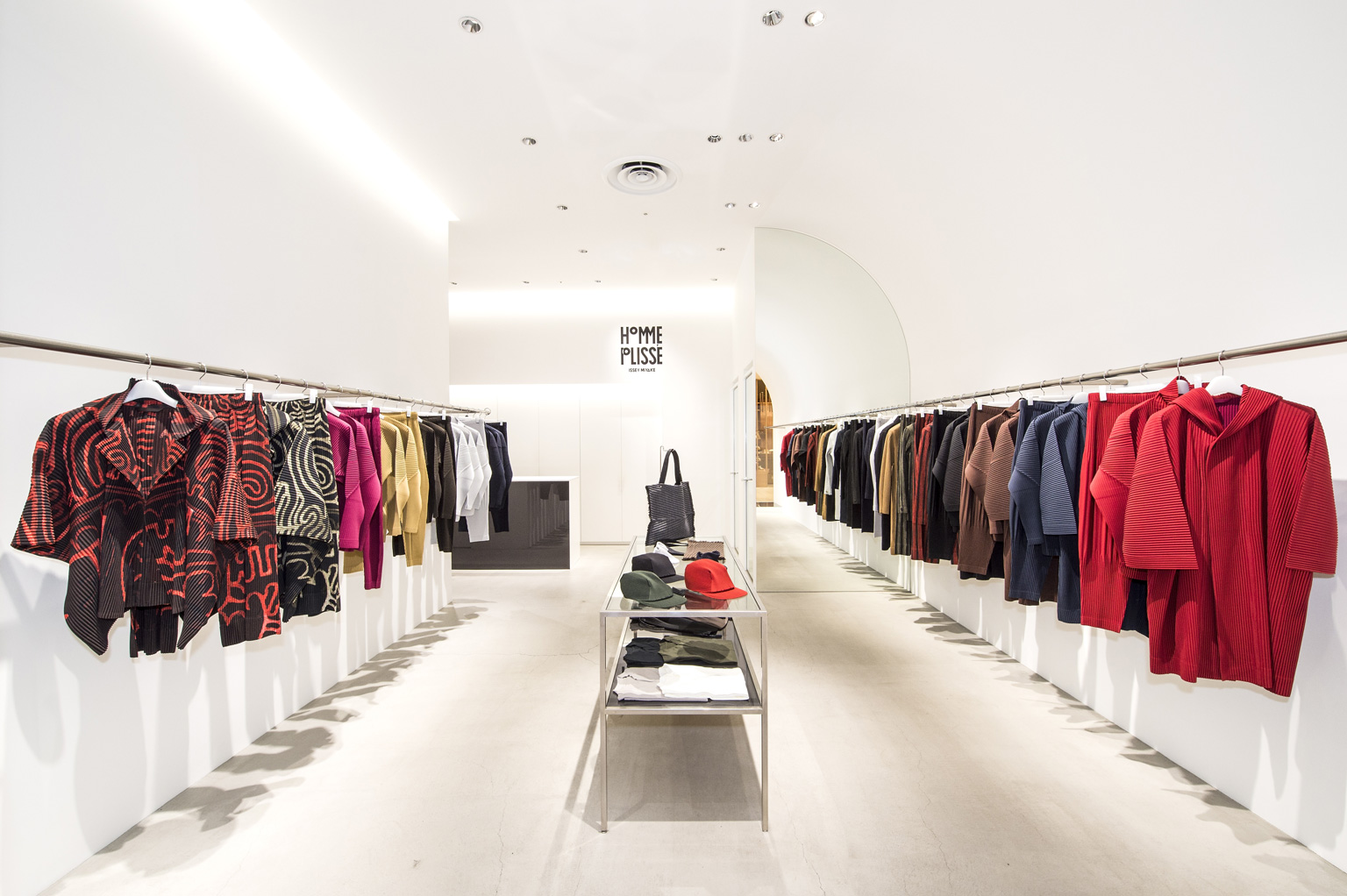 HOMME PLISSÉ ISSEY MIYAKE / SENDAI PARCO2
