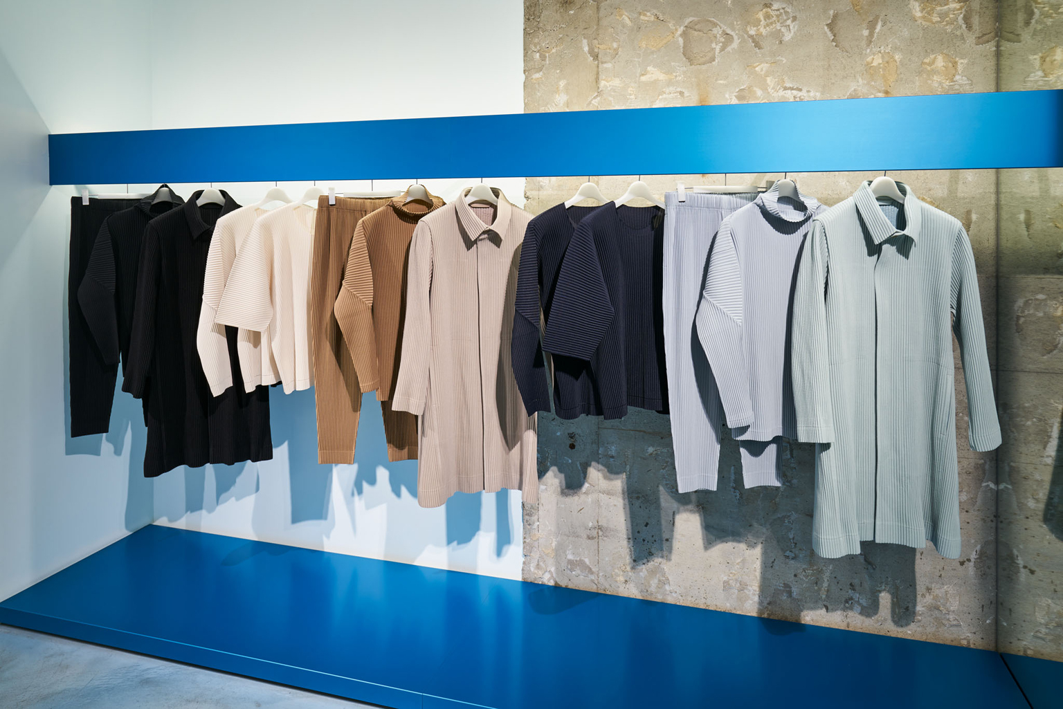 HOMME PLISSÉ ISSEY MIYAKE