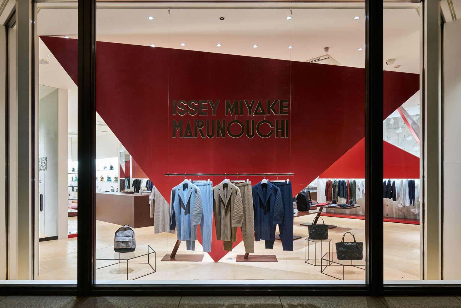 ISSEY MIYAKE MARUNOUCHI