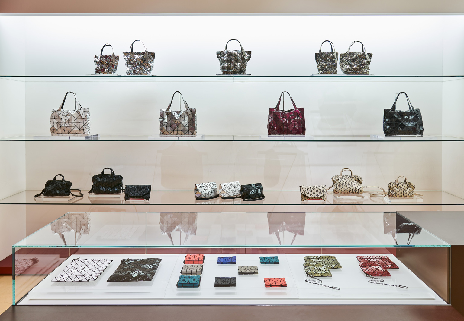 BAO BAO ISSEY MIYAKE, ISSEY MIYAKE MARUNOUCHI