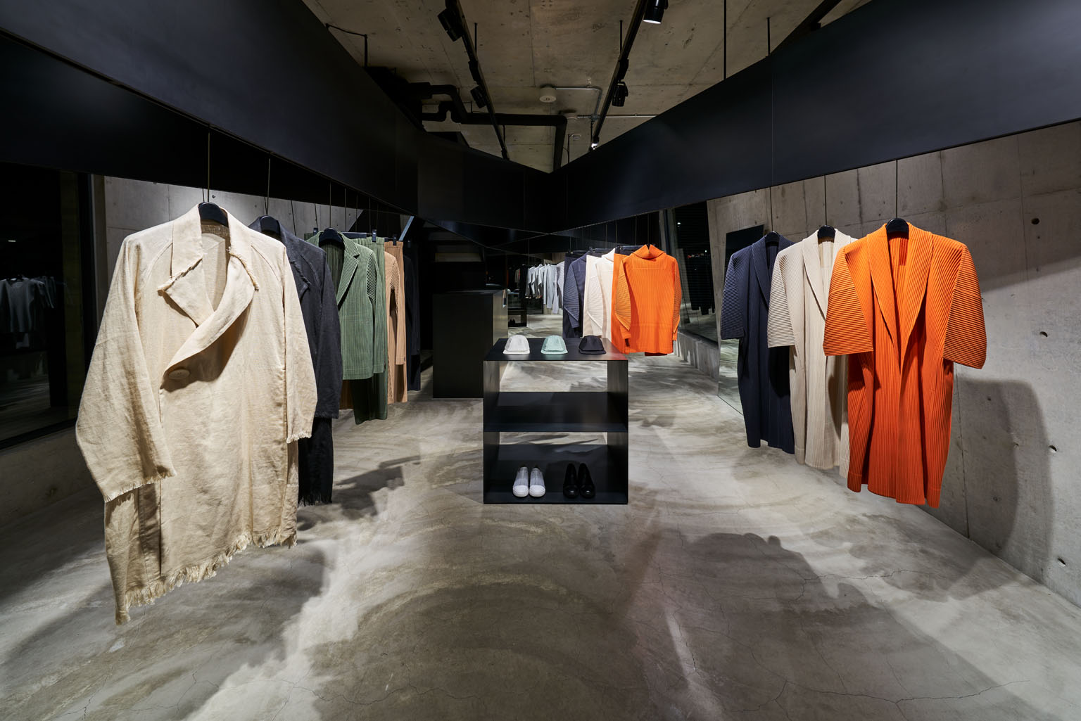 HOMME PLISSÉ ISSEY MIYAKE / DAIKANYAMA
