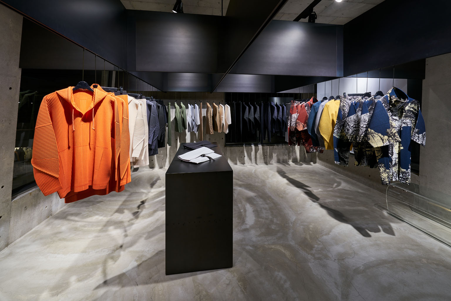 HOMME PLISSÉ ISSEY MIYAKE / DAIKANYAMA