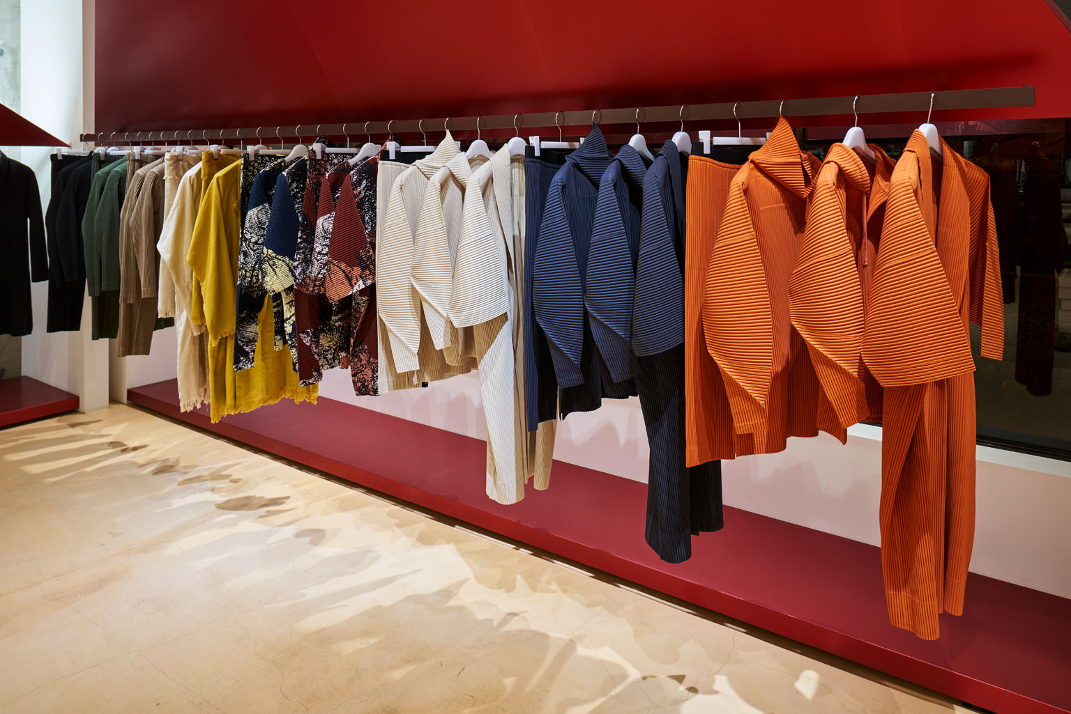 HOMME PLISSÉ ISSEY MIYAKE