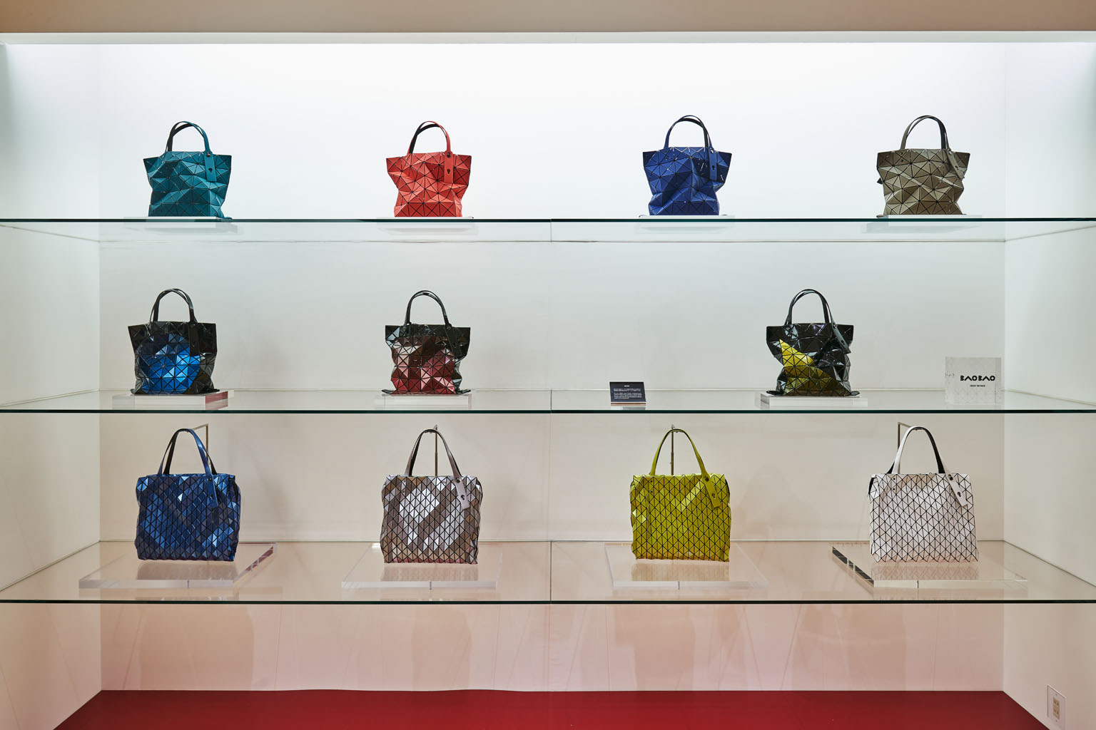 BAO BAO ISSEY MIYAKE