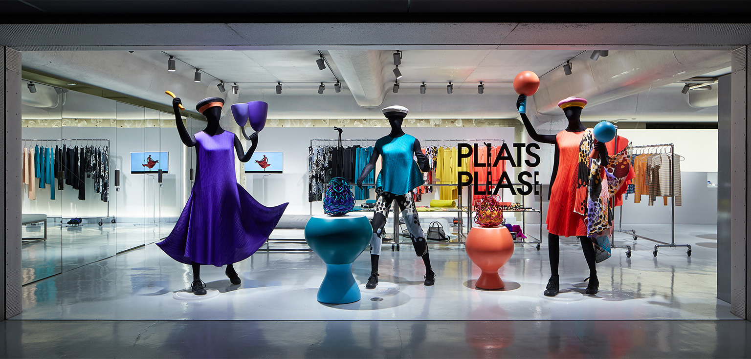 PLEATS PLEASE ISSEY MIYAKE / AOYAMA