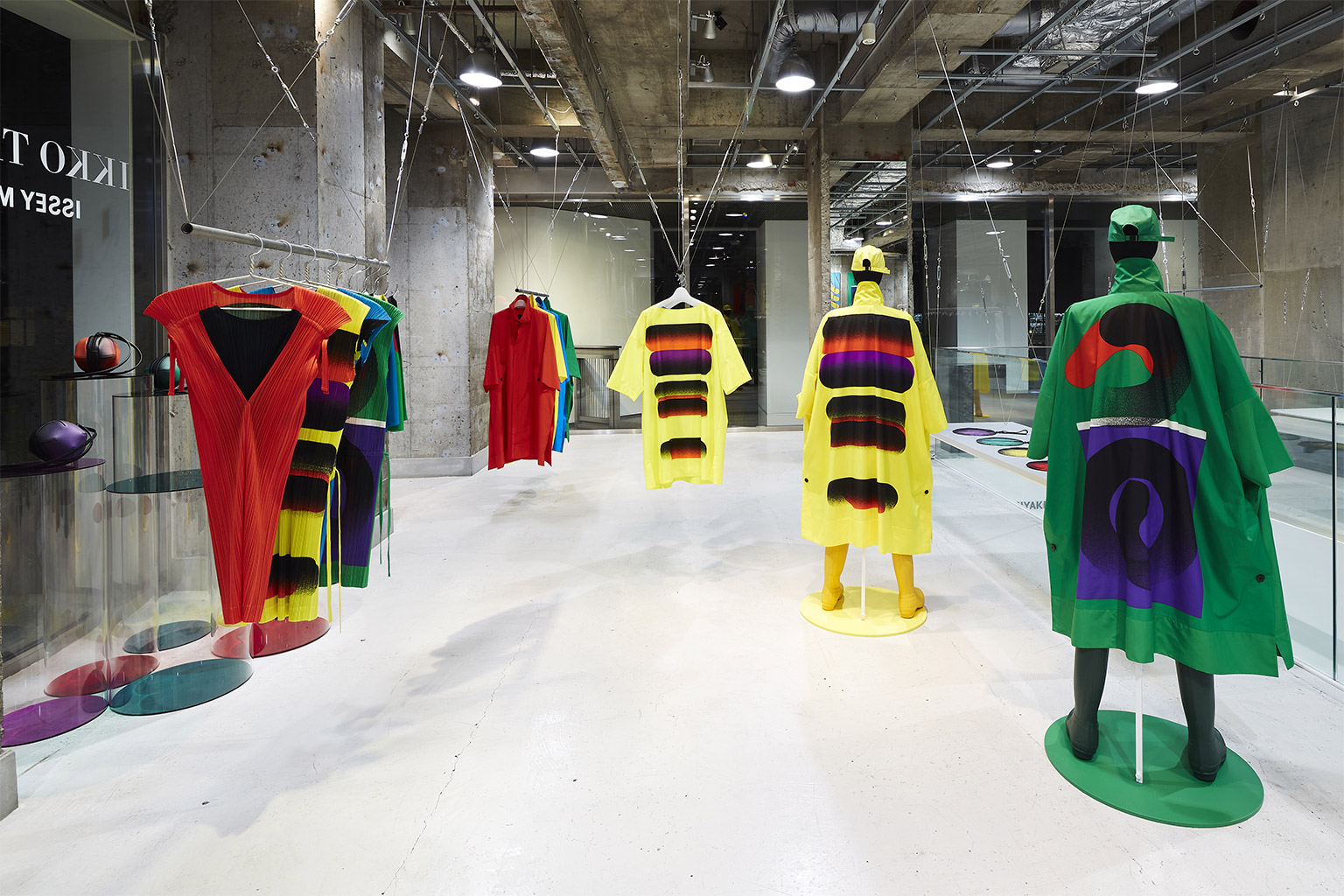 ELTTOB TEP ISSEY MIYAKE / SEMBA