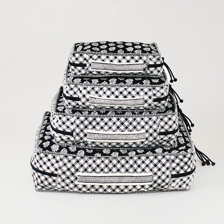 TRAVEL CASE REVIVAL