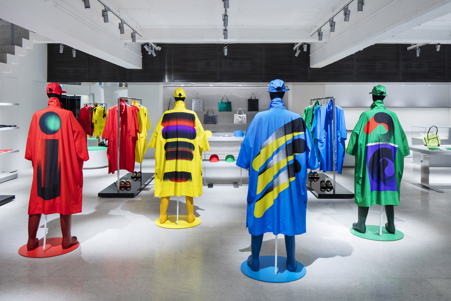 ISSEY MIYAKE GINZA / OMOTE