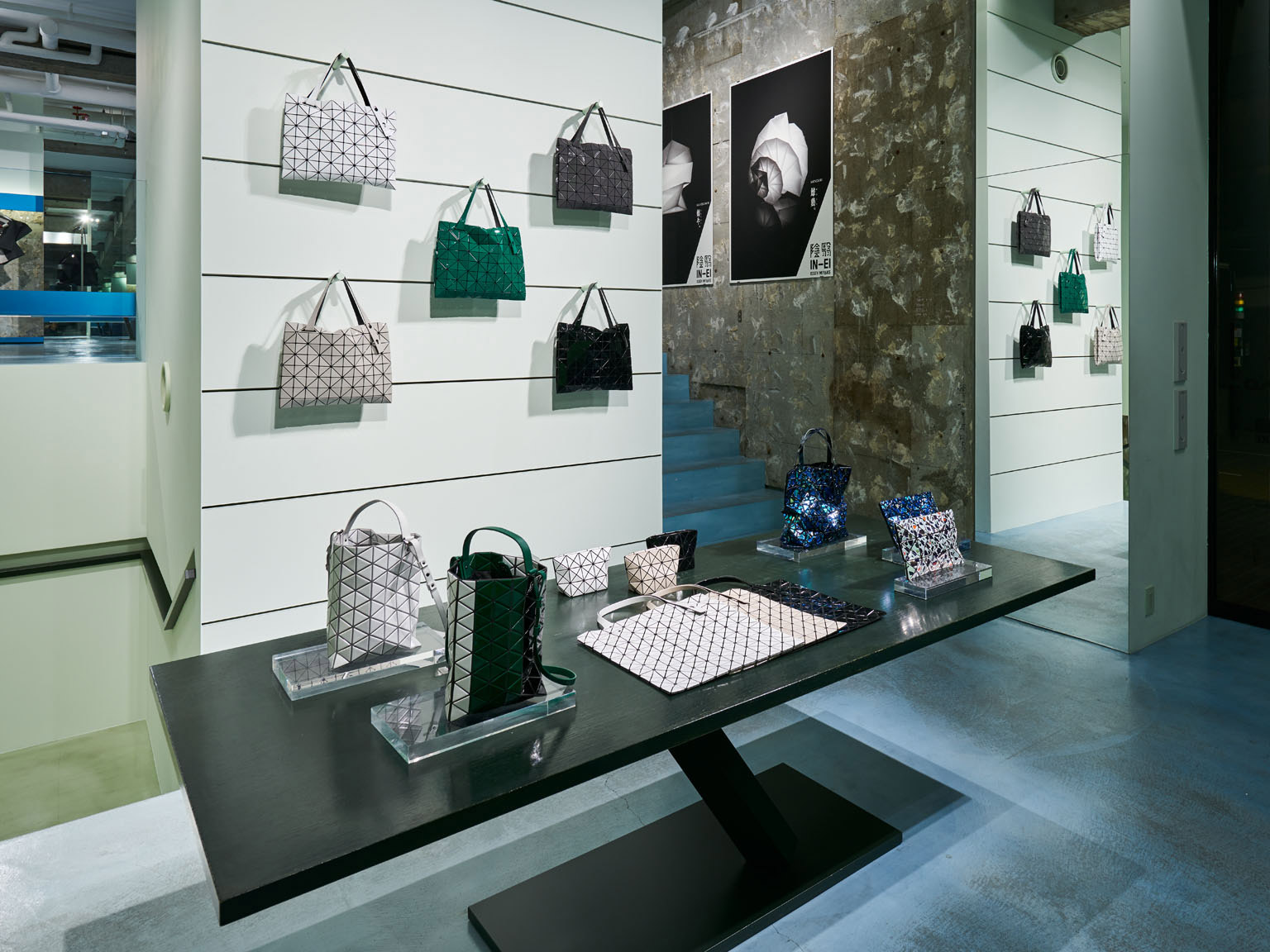 REALITY LAB. ISSEY MIYAKE