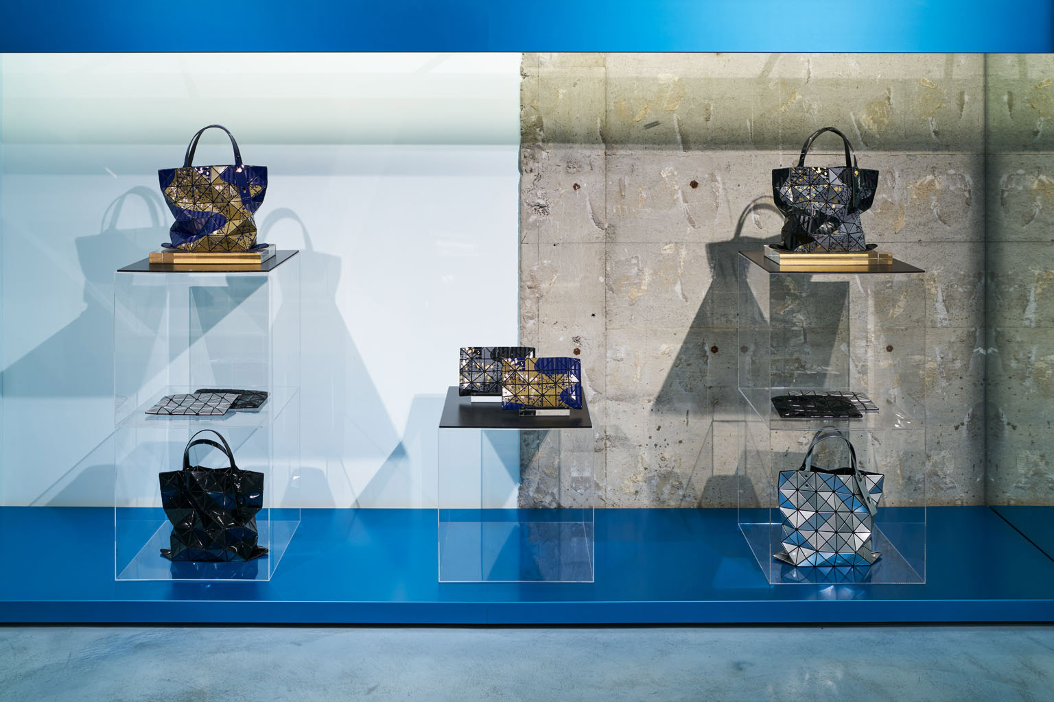 REALITY LAB. ISSEY MIYAKE