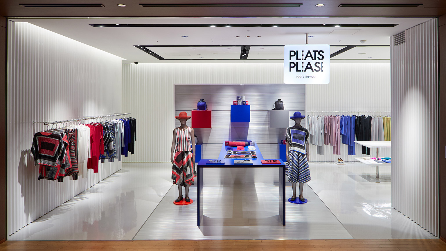 PLEATS PLEASE ISSEY MIYAKE / ROPPONGI