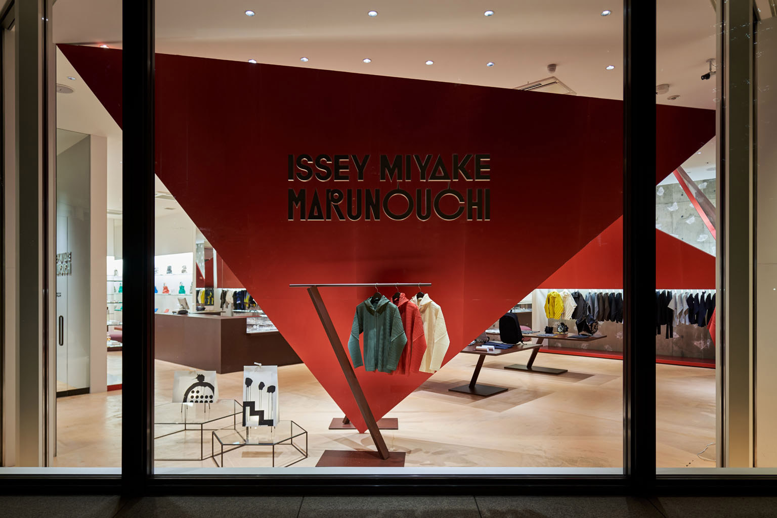 ISSEY MIYAKE MARUNOUCHI