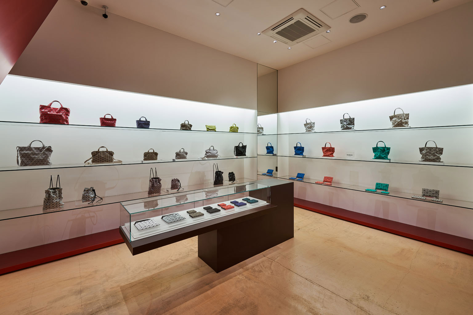 BAO BAO ISSEY MIYAKE
