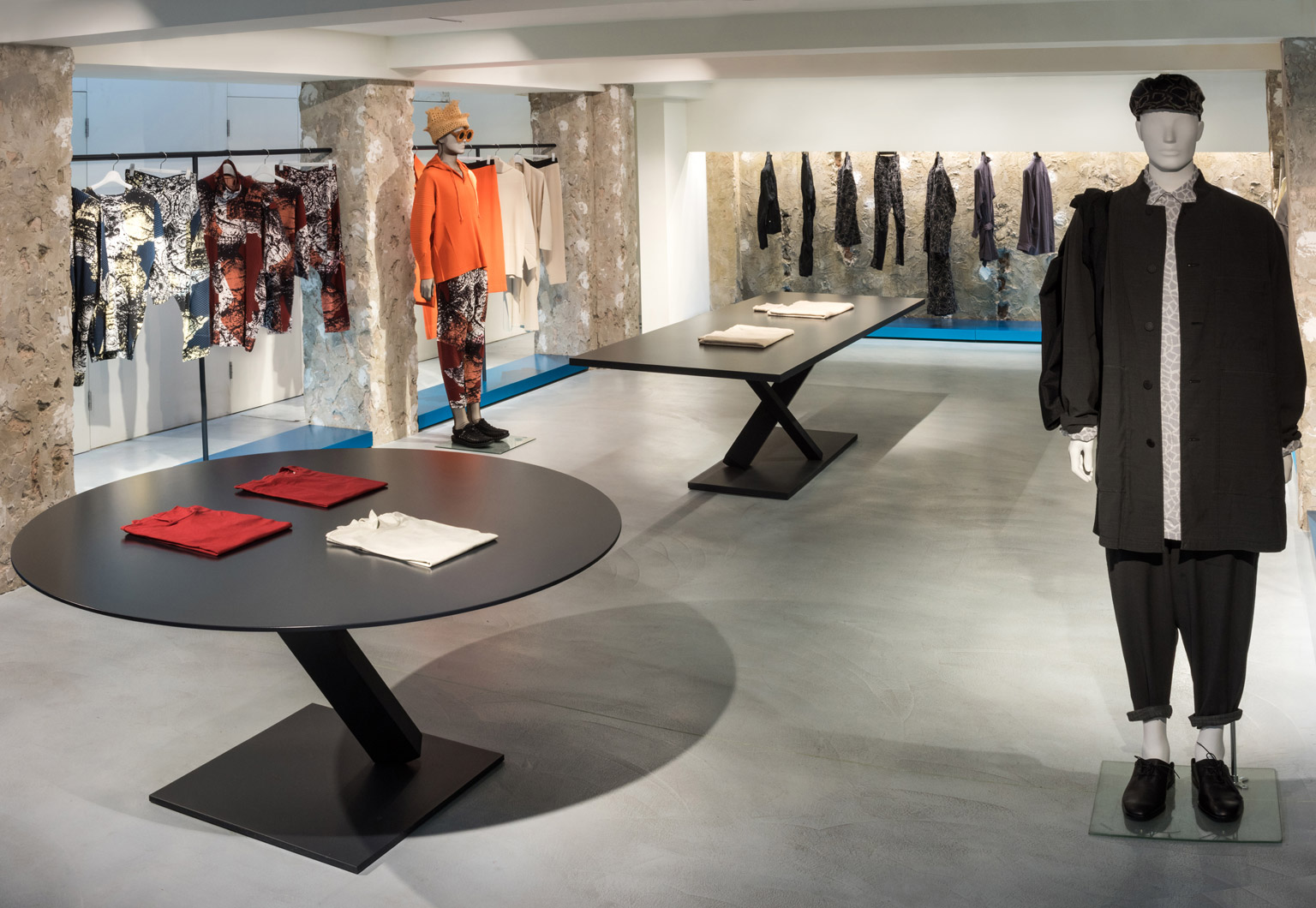 HOMME PLISSÉ ISSEY MIYAKE