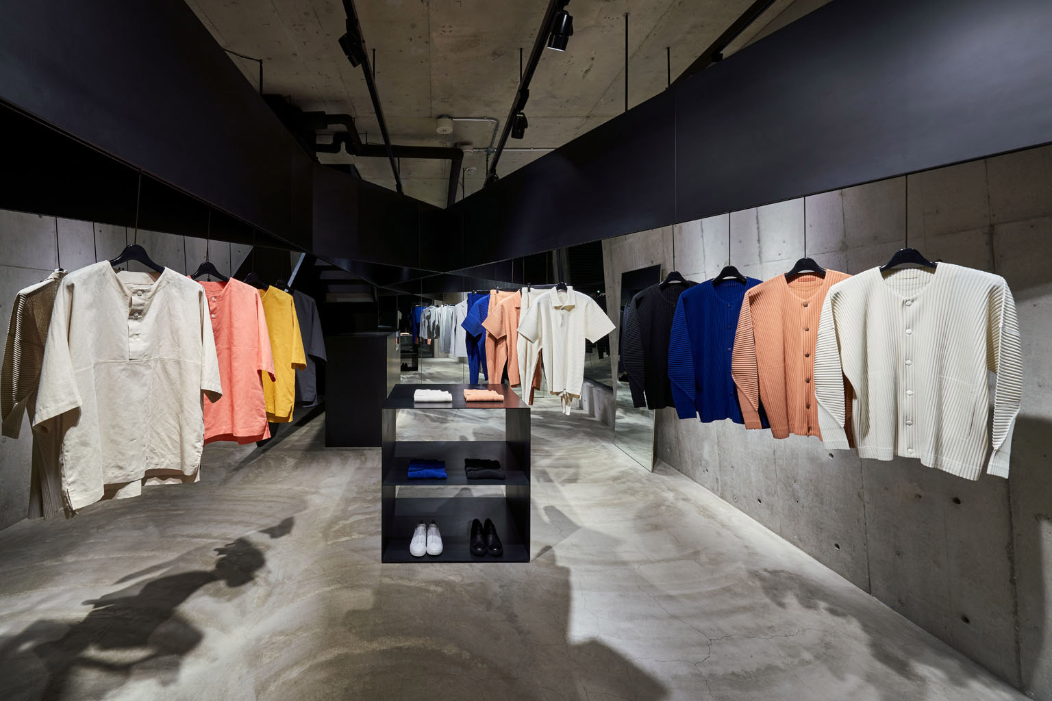 HOMME PLISSÉ ISSEY MIYAKE / DAIKANYAMA