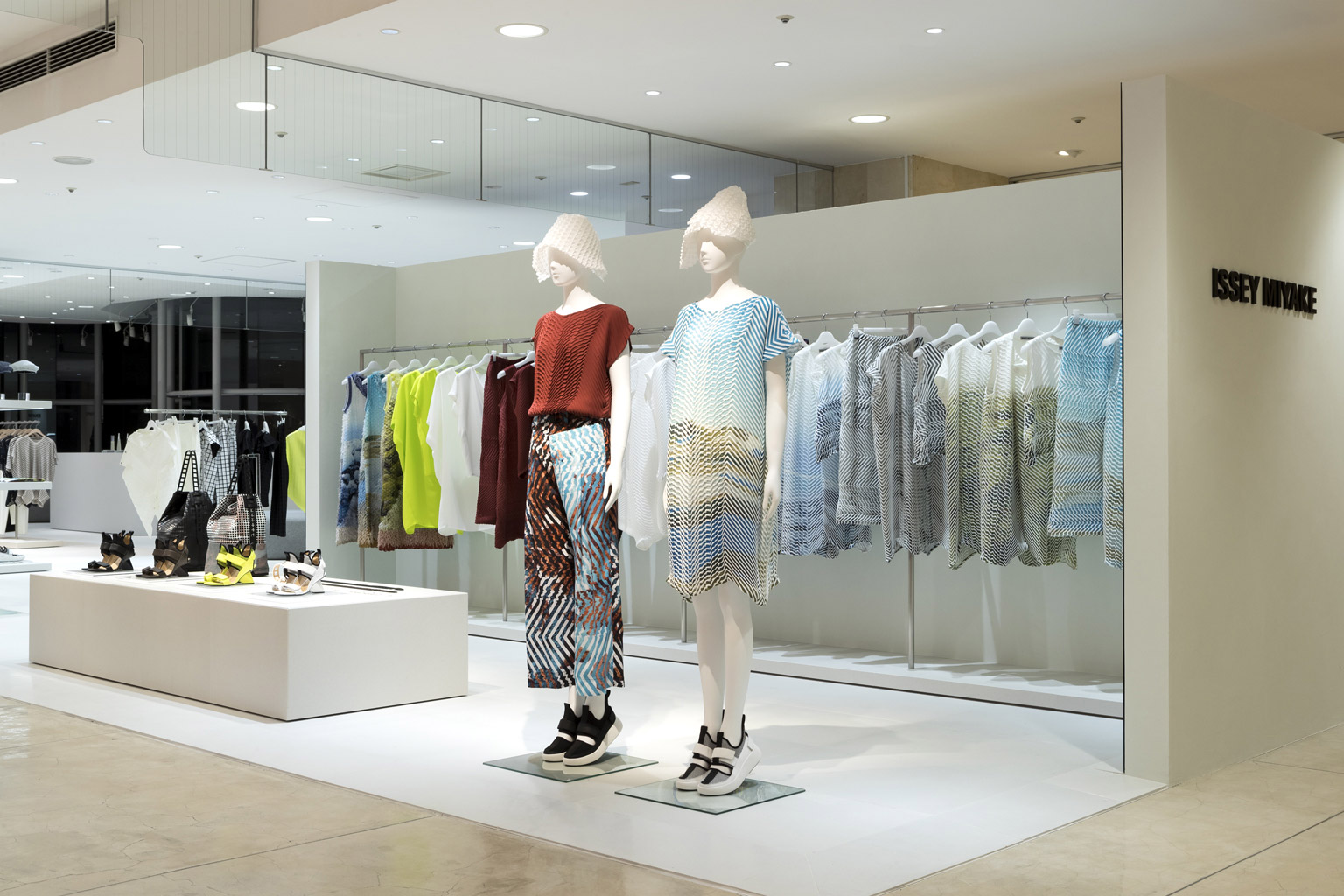 ISSEY MIYAKE 岩田屋本店