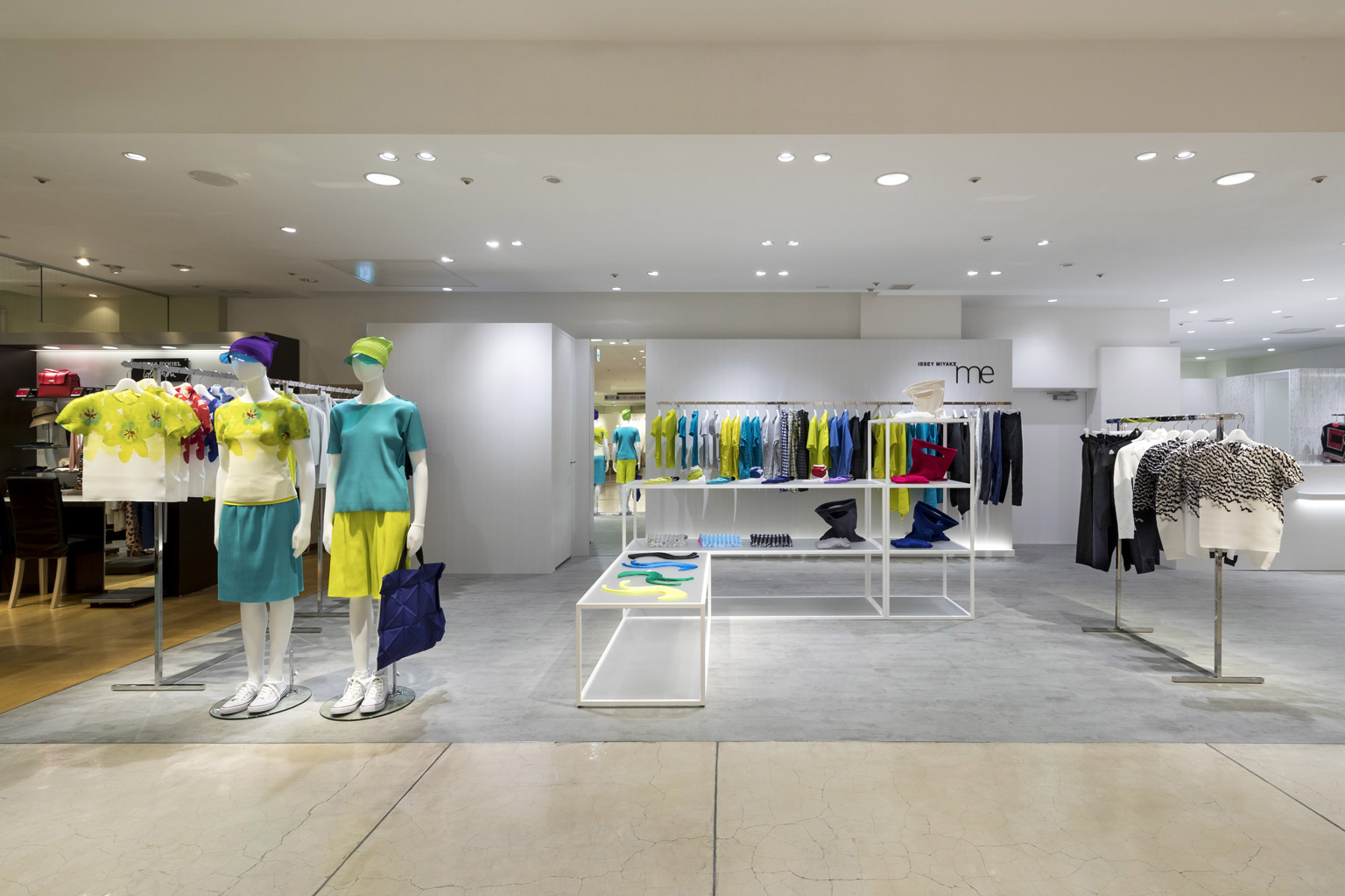 me ISSEY MIYAKE 岩田屋本店